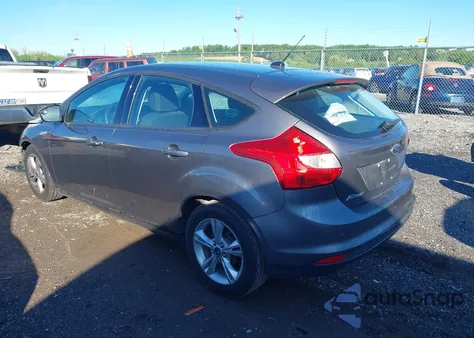 2014 Ford Focus Se z USA, uszkodzony, nr VIN 1FADP3K26EL232806